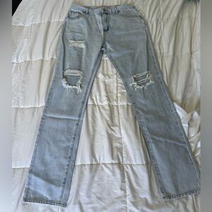 Pink Lily straight leg ripped jeans size 31